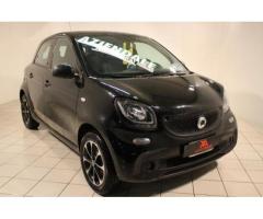 SMART ForFour 60 1.0 Black Passion - Immagine 1