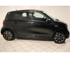 SMART ForFour 60 1.0 Black Passion - Immagine 2