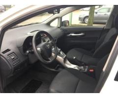 TOYOTA Auris 1.8 HSD 5 porte Active - Immagine 6