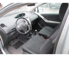 TOYOTA Yaris 1.0 3 porte Now - Immagine 9