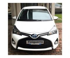 TOYOTA Yaris 1.5 Hybrid 5 porte Active - Immagine 2