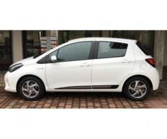 TOYOTA Yaris 1.5 Hybrid 5 porte Active - Immagine 3