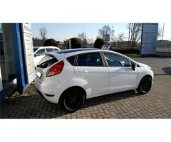 FORD Fiesta 1.5 TDCi 75CV 5 porte Black & White Edition - Immagine 6