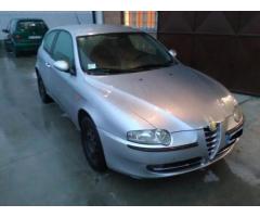 ALFA ROMEO 147 1.9 JTD 115 CV Distinctive - Immagine 3