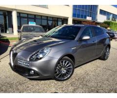 ALFA ROMEO Giulietta 1.6 JTDm 120 CV SUPER +Navi+Vetri scuri+"18 Qv+PDC - Immagine 1