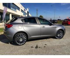 ALFA ROMEO Giulietta 1.6 JTDm 120 CV SUPER +Navi+Vetri scuri+"18 Qv+PDC - Immagine 3