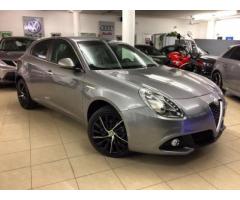 ALFA ROMEO Giulietta 1.6 JTDm 120 CV SUPER +Navi+Vetri scuri+"18 Qv+PDC - Immagine 1