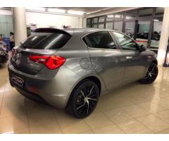 ALFA ROMEO Giulietta 1.6 JTDm 120 CV SUPER +Navi+Vetri scuri+"18 Qv+PDC - Immagine 2