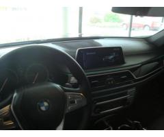 BMW 730 xDrive M Sport - Immagine 8
