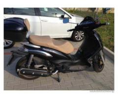 SCOOTER BEVERLY TOURER 400cc - Immagine 1