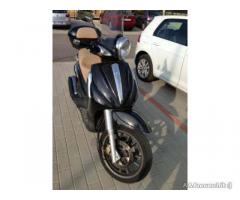 SCOOTER BEVERLY TOURER 400cc - Immagine 4
