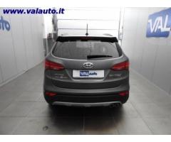 HYUNDAI Santa Fe 2.2 CRDI VGT A/C COMFORT 4WD-Garantita!!! - Immagine 4