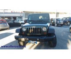 JEEP Wrangler 2.8 CRD DPF Rubicon Auto - Immagine 3