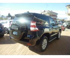 TOYOTA Land Cruiser 2.8 D4-D A/T 3 porte Lounge+ - Immagine 3