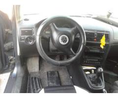 Volkswagen Golf 4 - Immagine 2