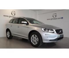 Volvo XC60 D4 AWD Geartronic Kinetic - KM0 - Immagine 2