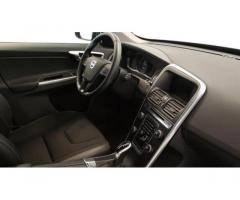 Volvo XC60 D4 AWD Geartronic Business - AZIENDALE - Immagine 5