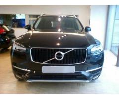 VOLVO XC90 D5 AWD Geartronic 7 posti Momentum - Immagine 2