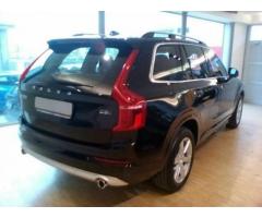 VOLVO XC90 D5 AWD Geartronic 7 posti Momentum - Immagine 7