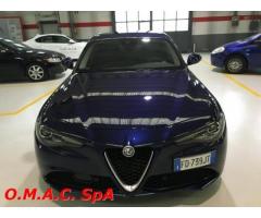 ALFA ROMEO Giulia 2.2 Turbodiesel 180 CV AT8 Super - Immagine 1