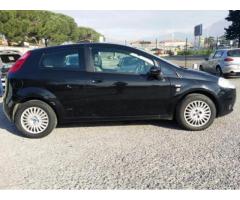 FIAT Grande Punto 1.3 MJT 75 CV 3 porte - Immagine 3