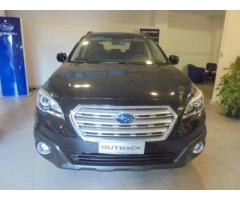 SUBARU OUTBACK 2.0D CVT Lineartronic Style - Immagine 3