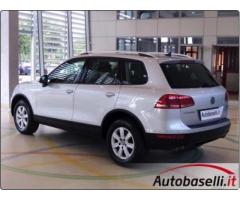 VOLKSWAGEN TOUAREG 3.0 V6 TDI BLUEMOTION 245 CV - Immagine 3