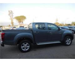 ISUZU D-Max 2.5 Crew Cab Solar 4WD - Immagine 6