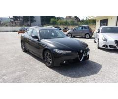 ALFA ROMEO Giulia 2.2 Turbodiesel 150 CV - Immagine 3