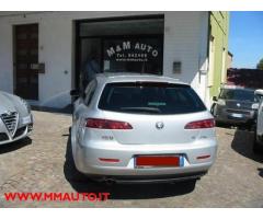 ALFA ROMEO 159 1.9 JTDm 16V Sportwagon Distinctive - Immagine 2