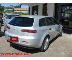 ALFA ROMEO 159 1.9 JTDm 16V Sportwagon Distinctive - Immagine 3