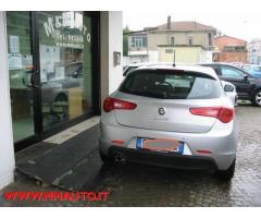 ALFA ROMEO Giulietta 1.6 JTDm-2 105 CV Distinctive (MOD 2014) - Immagine 4