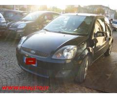 FORD Fiesta 1.2 16V 3p. Ghia !!!! - Immagine 3