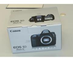 Canon EOS-5D Mark IV DSLR Camera Kit - Immagine 1