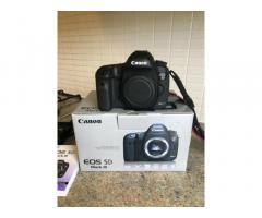 Canon EOS 5D Mark III Digital Camera - Immagine 2