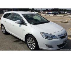 Astra station wagon 2012 - Immagine 1