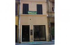 Affittasi Negozio in Corso Garibaldi Forli - Immagine 1