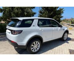 Land rover discovery sport 2.0 td4 180 hse 2017 - Immagine 4