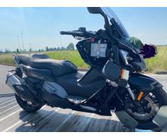 Compro moto incidentate maxi scooter T 3355609958 - Immagine 1