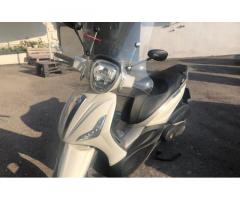 Beverly 350 Sport Touring Abs/Asr - Immagine 3
