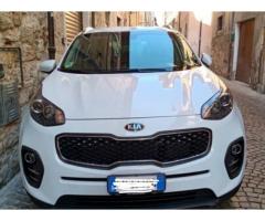 Kia Sportage 4^ serie 1.7 CRDI 2WD Business Class - Immagine 1