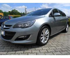 OPEL ASTRA SPORT-TOURER 1.7 CDTI "COSMO" 2012 - Immagine 4