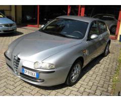 Alfa Romeo 147 1.6 5 porte ----GPL - Immagine 1
