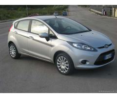 Ford Fiesta Plus grigia usata - Immagine 3