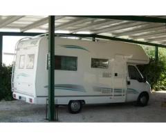 Camper al coperto fuori stagione d'uso