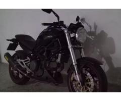 Ducati Monster 750 - Immagine 1